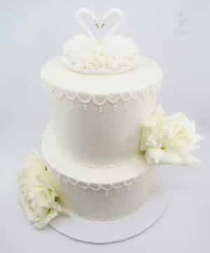 Belinda & Vic Grow 18.4.25 - Romantic Swan-Inspired Vanilla Cake