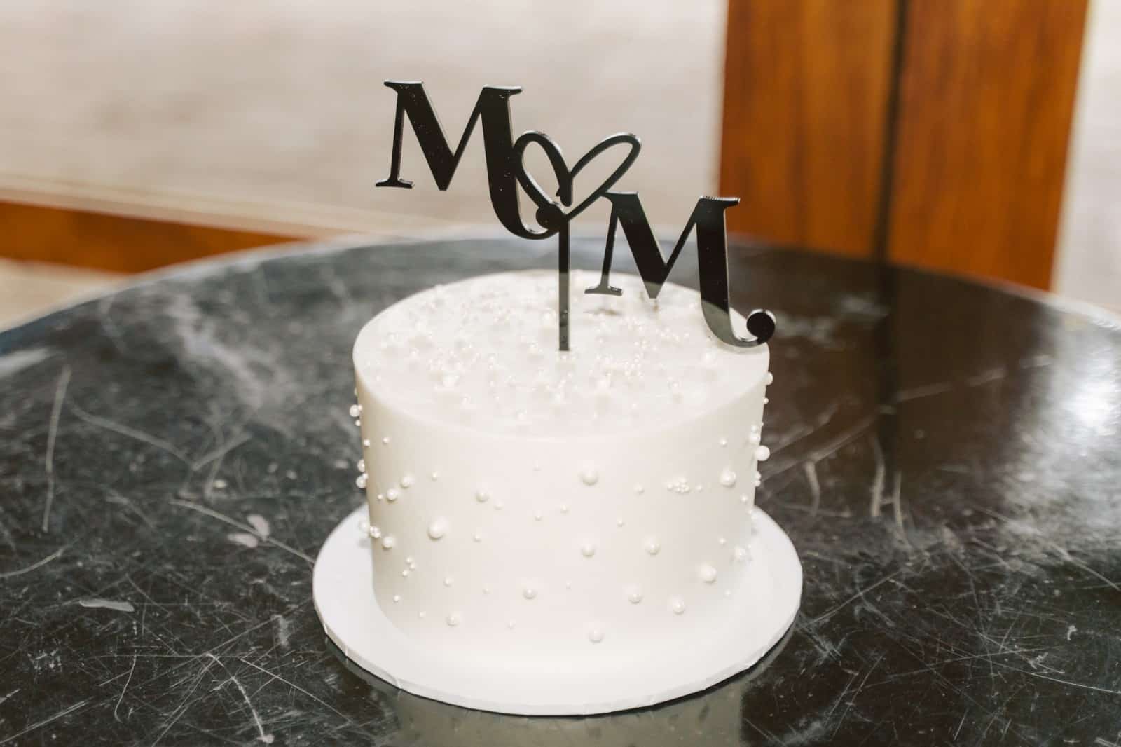 Michelle Williams TS BE - Pretty in Pearls – White Chocolate Mud Cake by Alyssa’s Kitchen